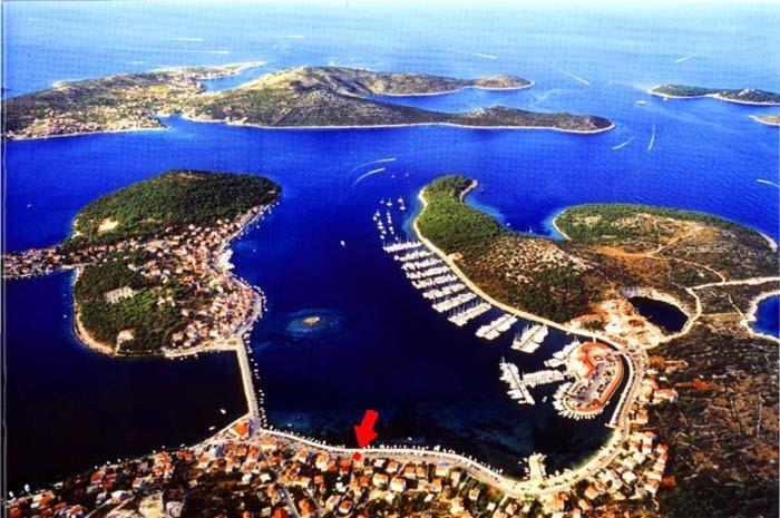 Apartmani Bilonic Rogoznica روغوزنيكا المظهر الخارجي الصورة